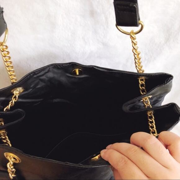 Lancôme Black Gold Chain Shoulder Clasp Bag - Picture 3 of 8